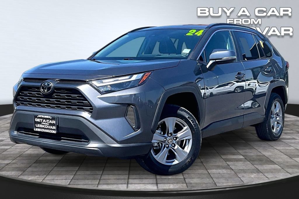 Used 2024 Toyota RAV4 XLE AWD/4WD image 12