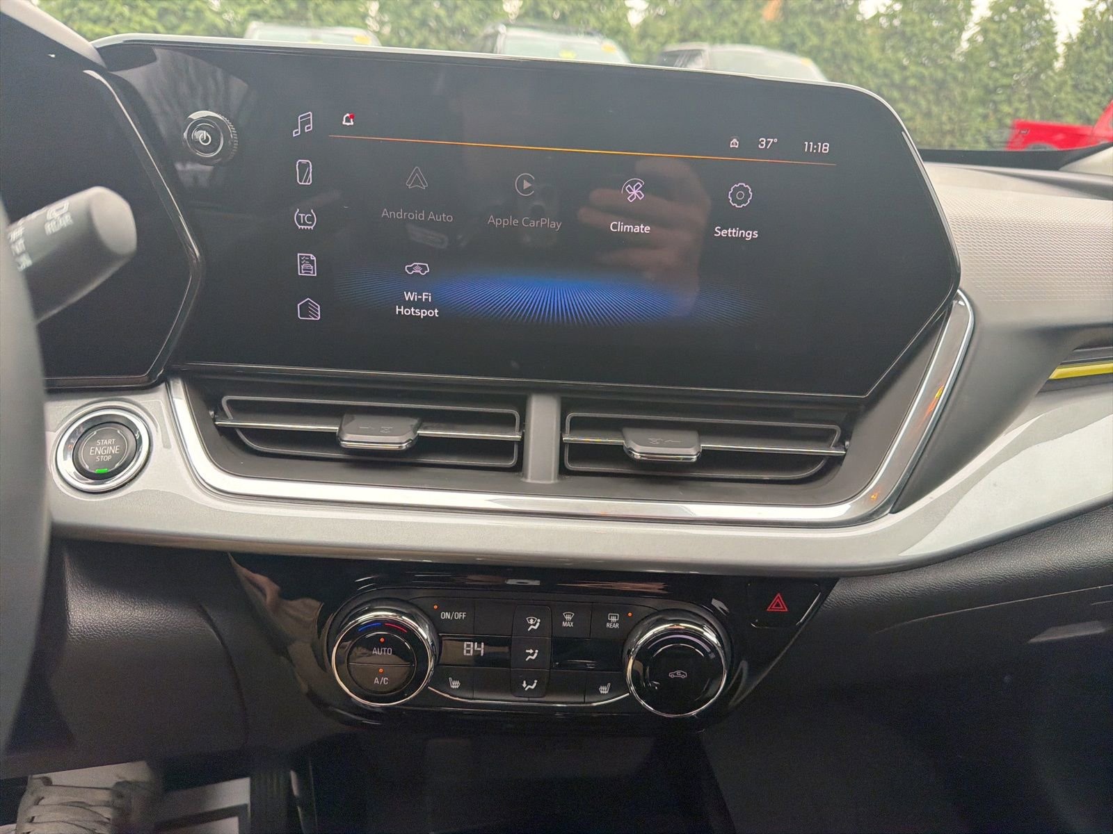 Used 2024 Chevrolet Trax LT w/ Driver Confidence Package image 11