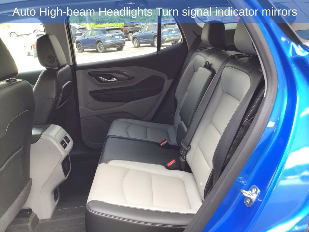 Used 2024 GMC Terrain SLT w/ LPO, Floor Liner Package AWD/4WD image 15