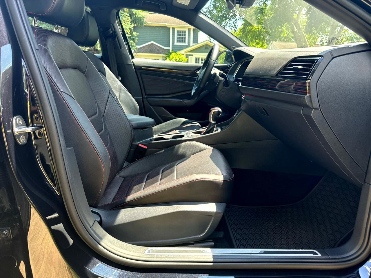 Used 2022 Volkswagen Jetta GLI Autobahn image 37