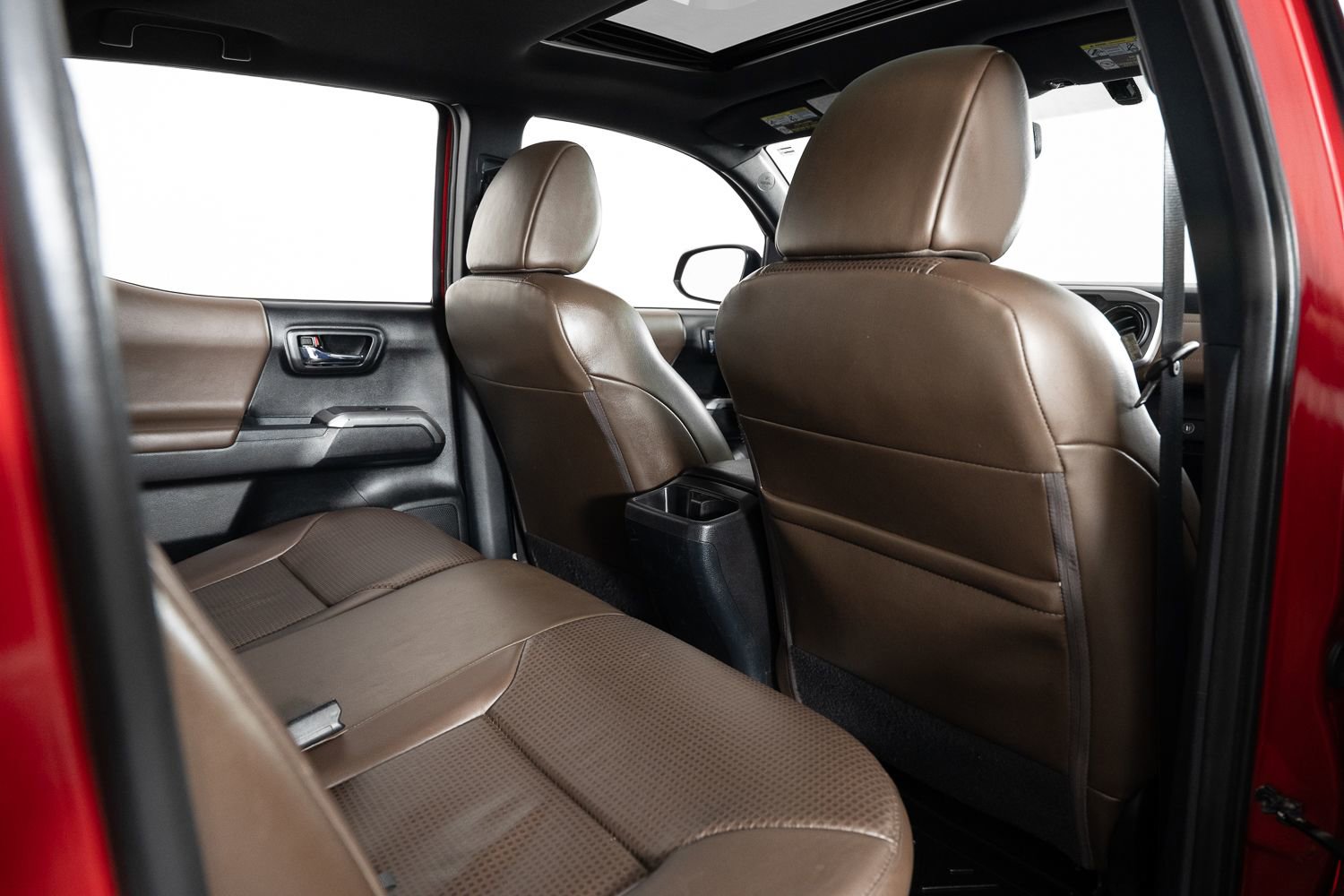 Used 2017 Toyota Tacoma Limited image 21