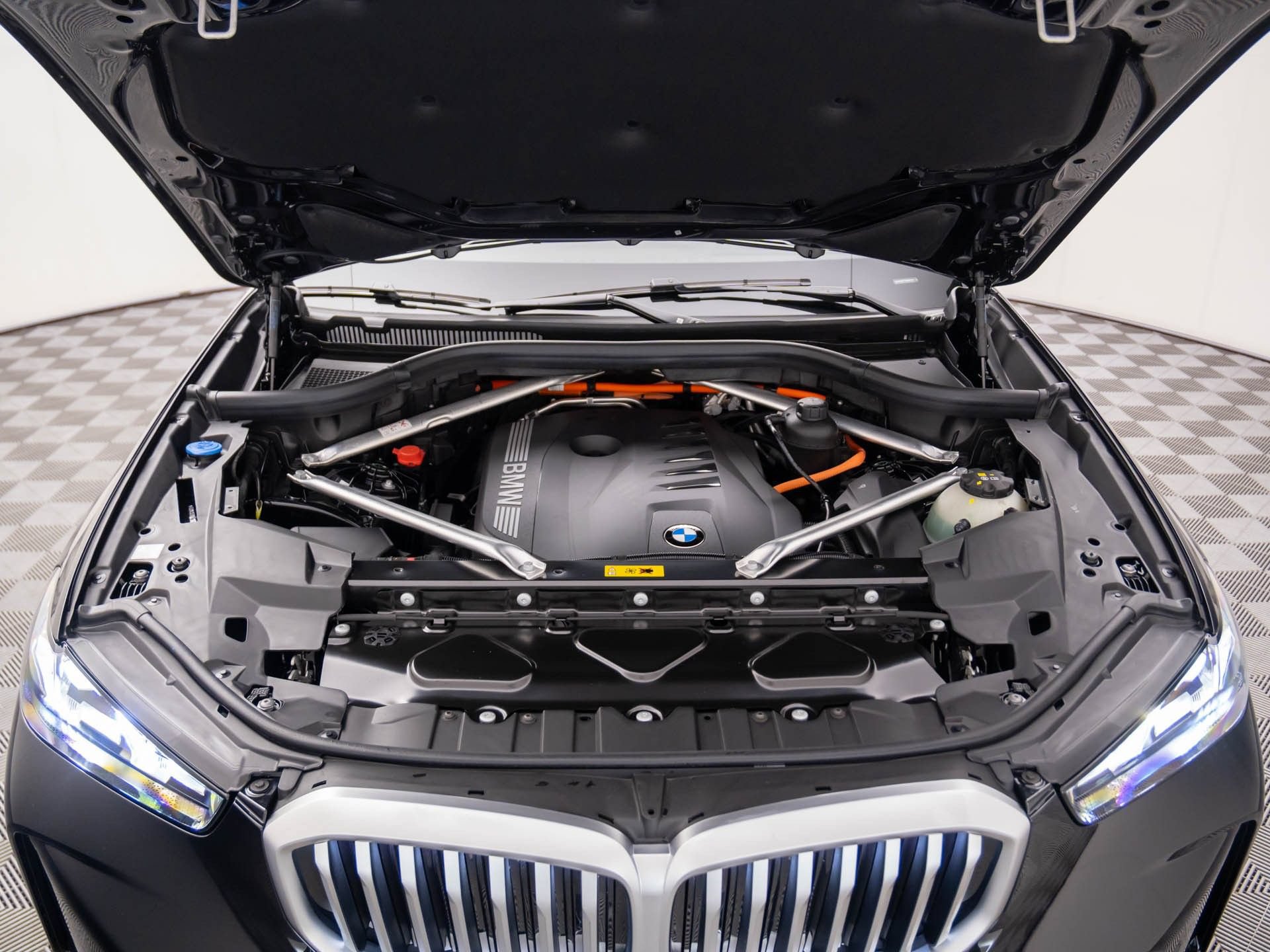 Used 2026 BMW X5 xDrive50e w/ Executive Package AWD/4WD image 31