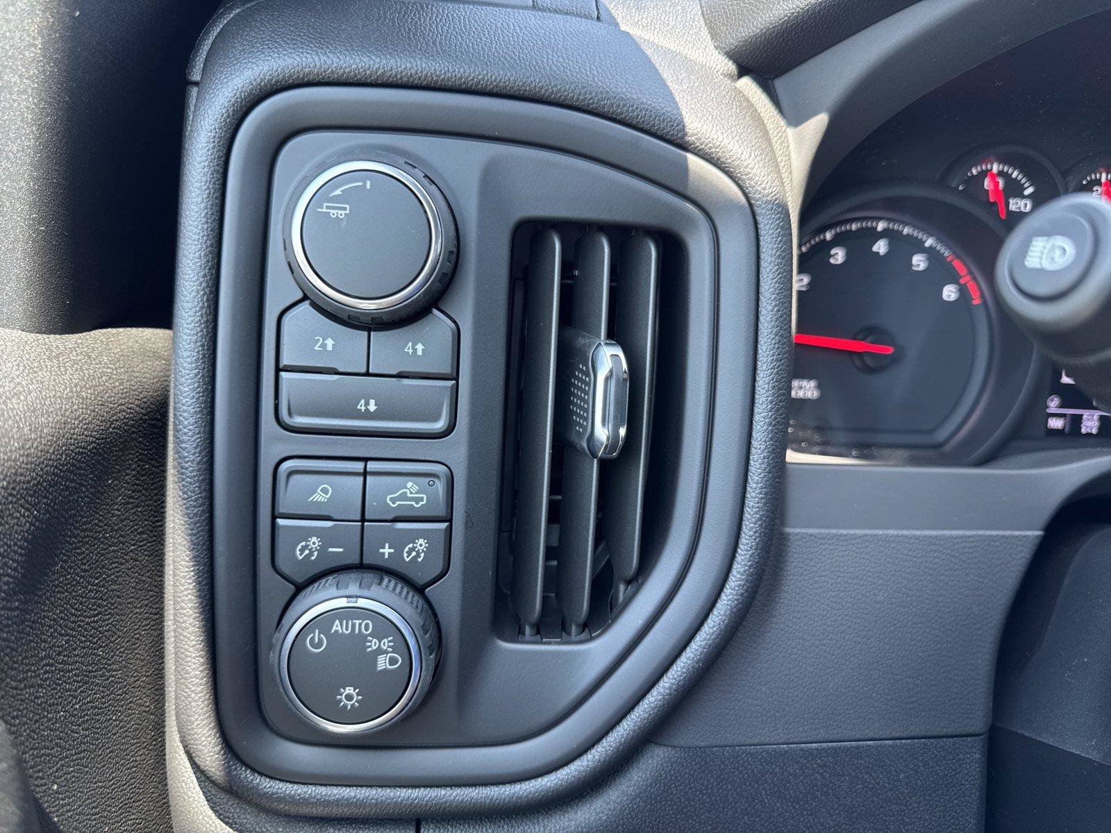 New 2026 Chevrolet Silverado 2500 Custom w/ Custom Value Package AWD/4WD image 19