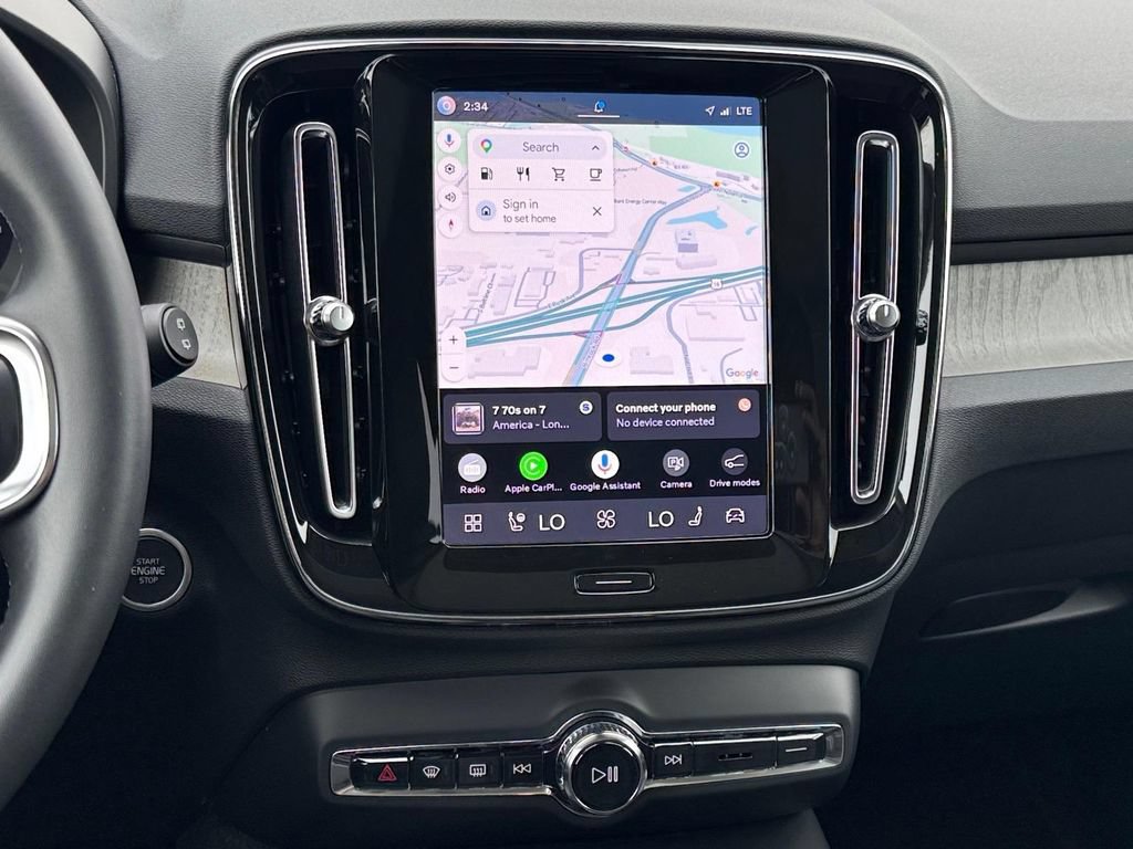 Certified 2023 Volvo XC40 B5 Plus w/ Climate Package AWD/4WD image 13