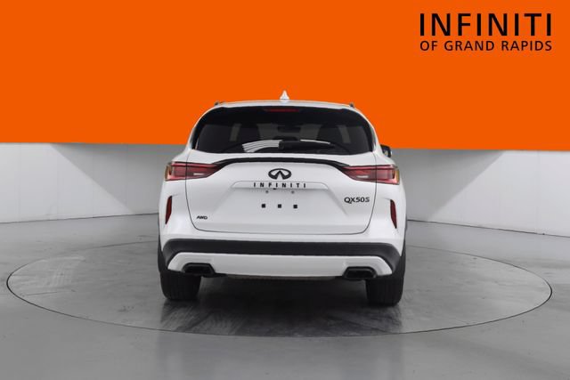 Used 2023 INFINITI QX50 Sport AWD/4WD image 6