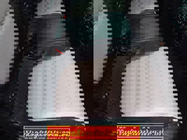 Used 2017 Volkswagen Touareg Wolfsburg Edition image 38