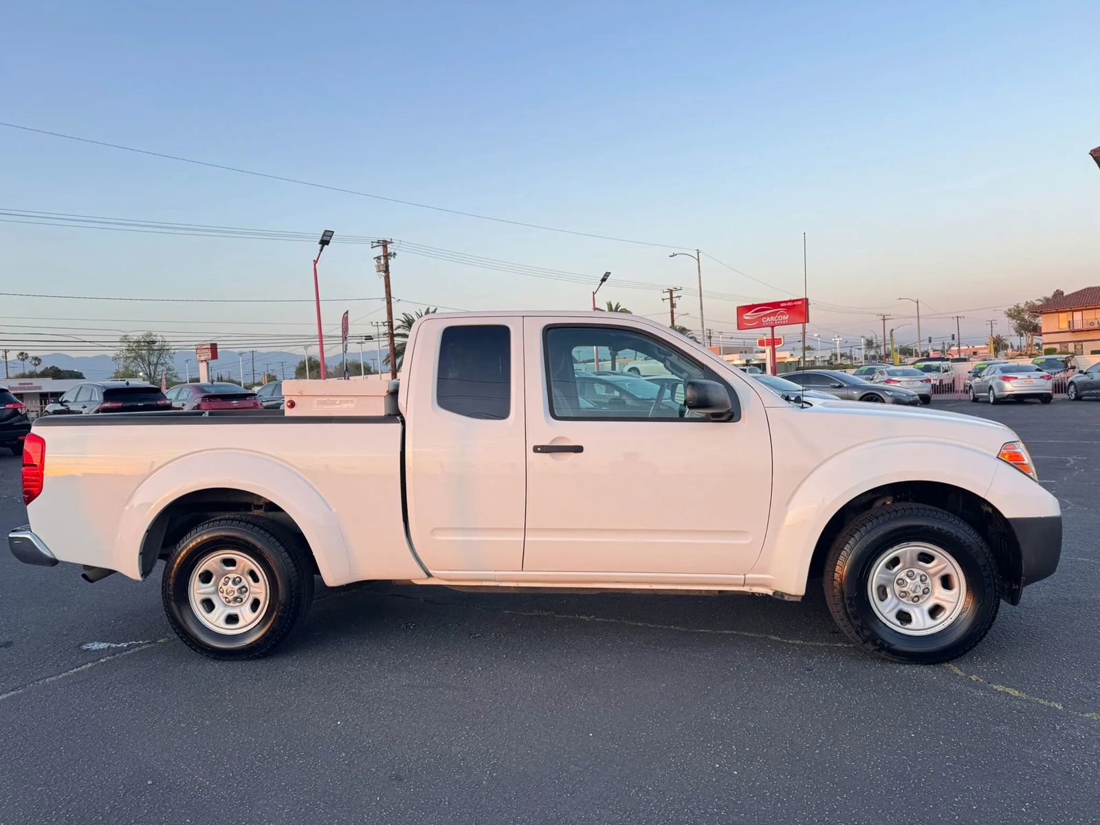 Used 2014 Nissan Frontier S RWD image 10