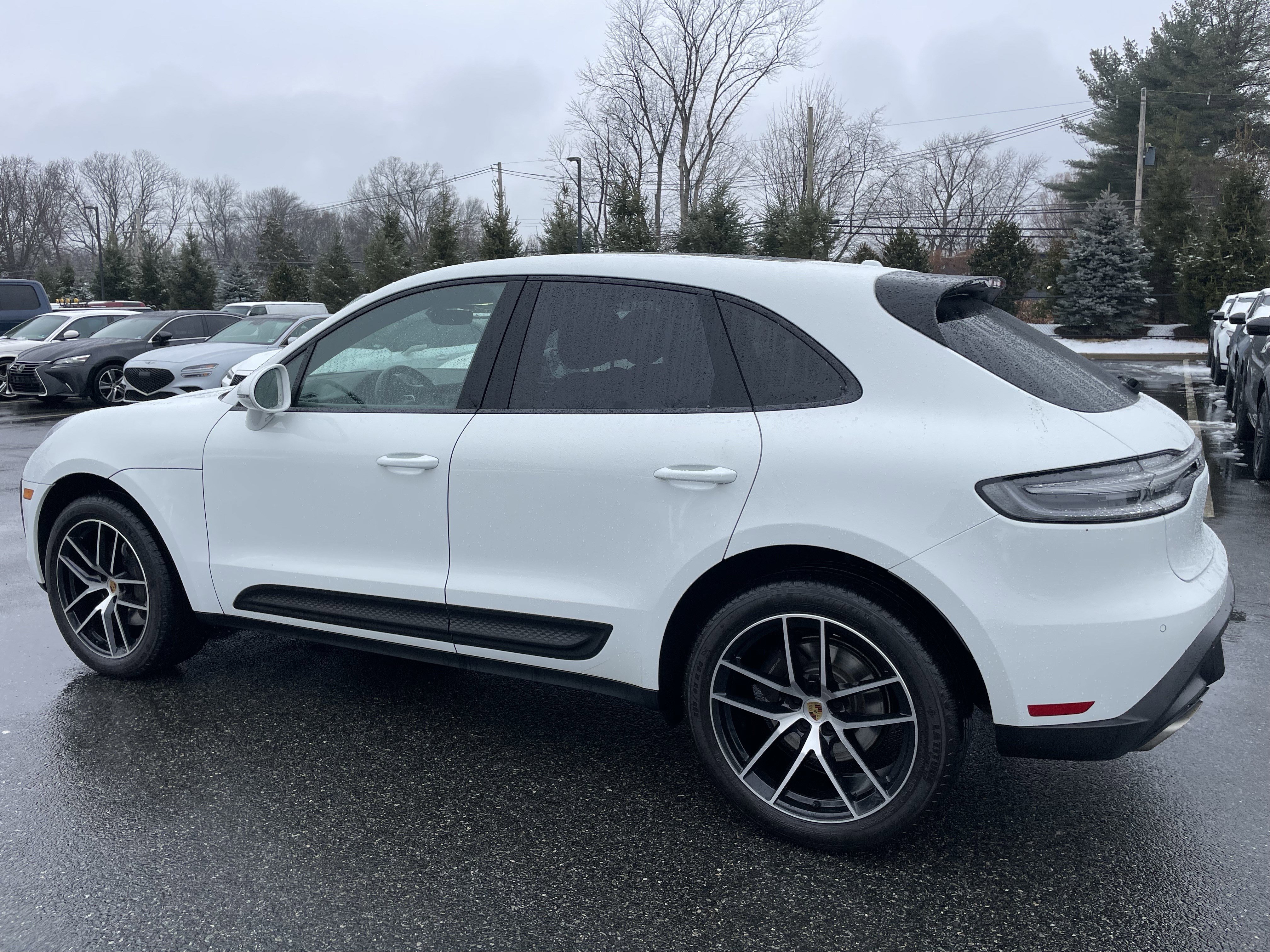 Used 2022 Porsche Macan image 5
