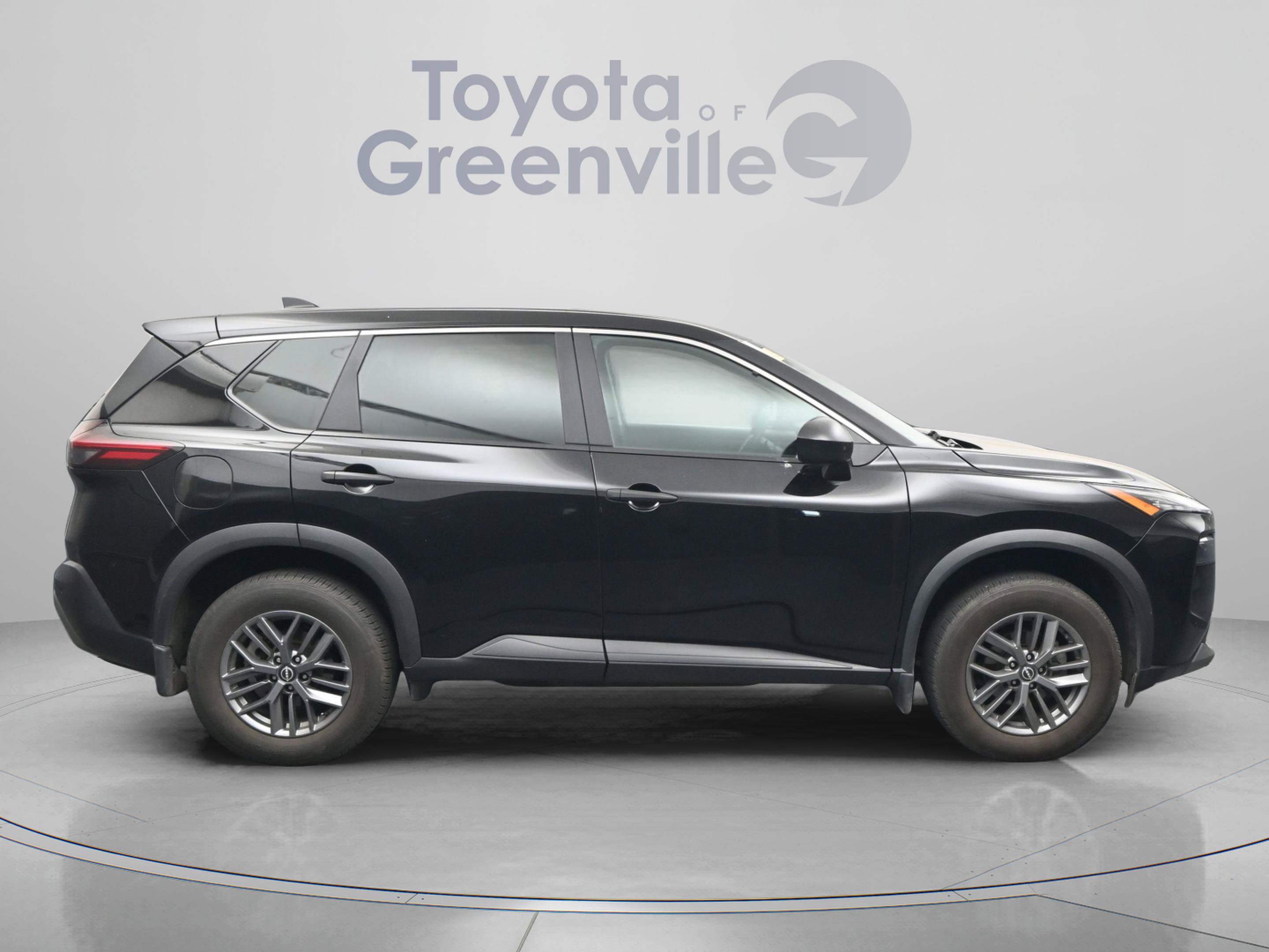 Used 2023 Nissan Rogue S AWD/4WD image 17