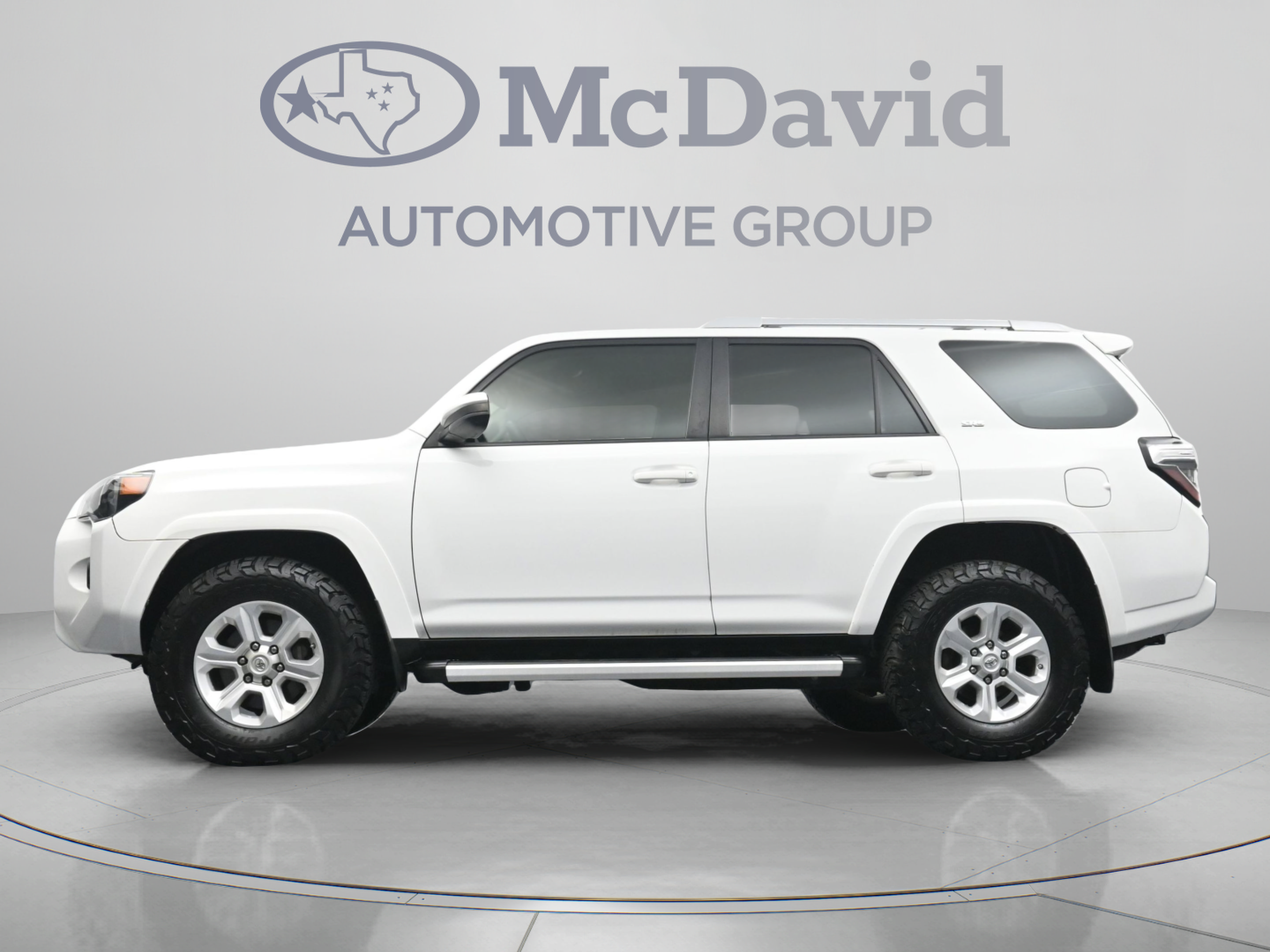 Used 2018 Toyota 4Runner SR5 AWD/4WD image 27