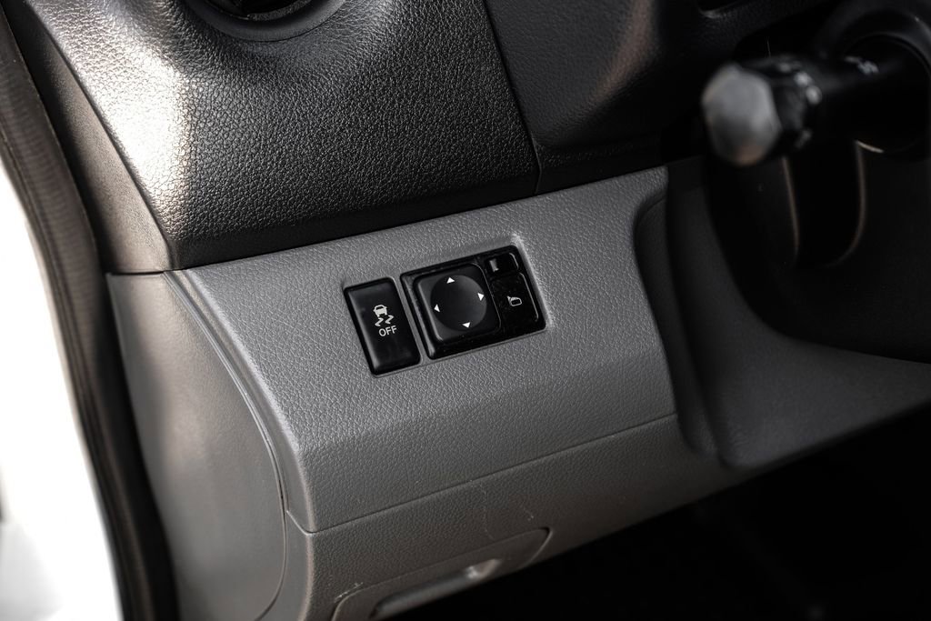 Used 2020 Nissan NV200 SV image 21