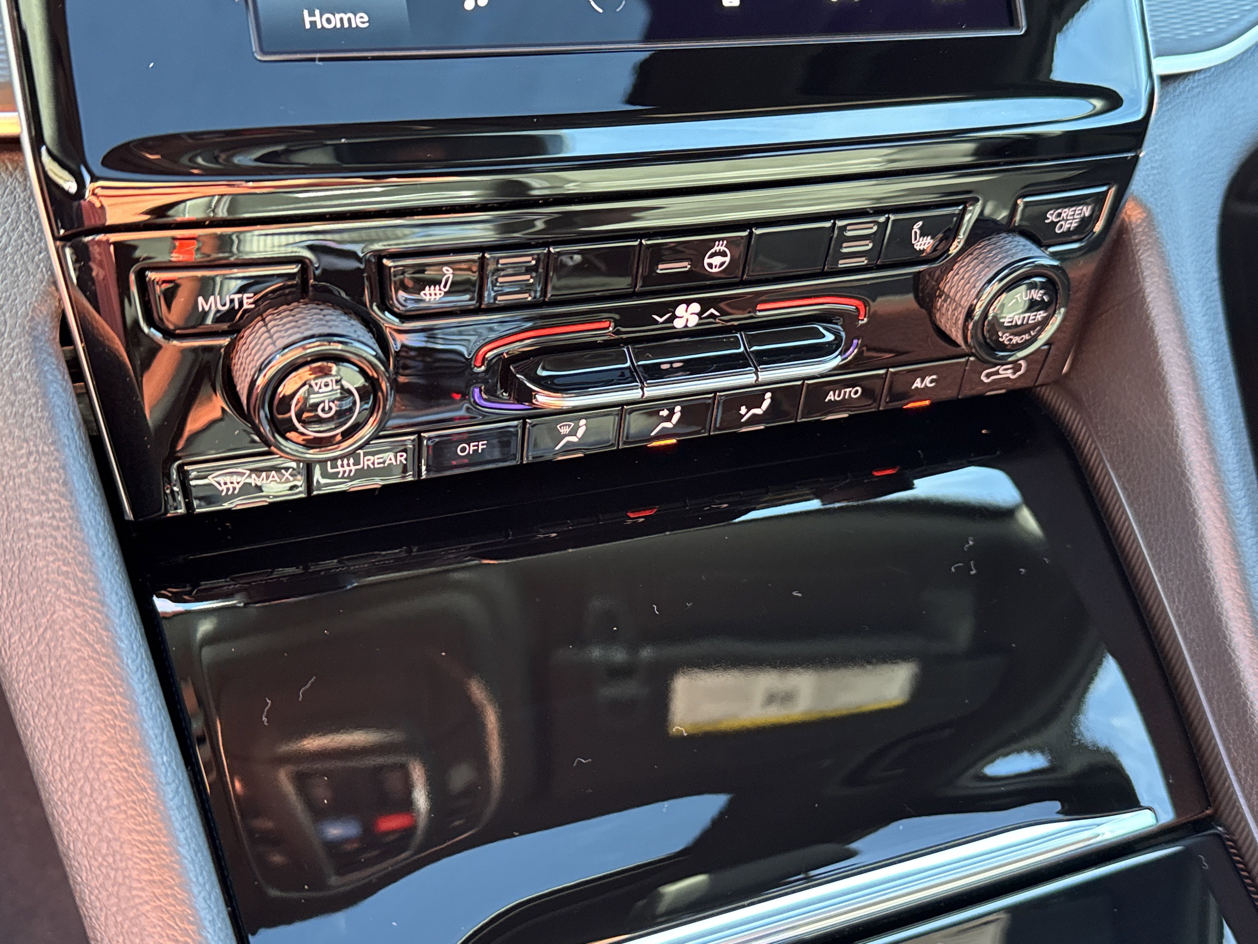 New 2025 Jeep Grand Cherokee Altitude image 34