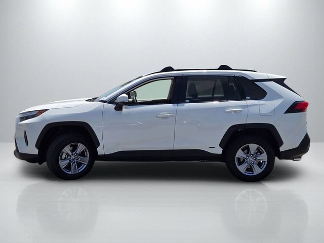 Used 2025 Toyota RAV4 LE AWD/4WD image 7