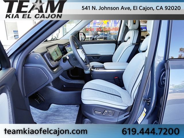 Used 2026 Rivian R1S Adventure AWD/4WD image 16