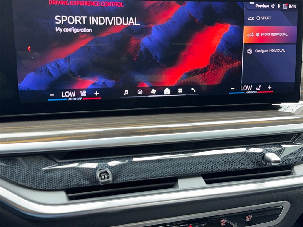 Used 2024 BMW X7 xDrive40i image 31