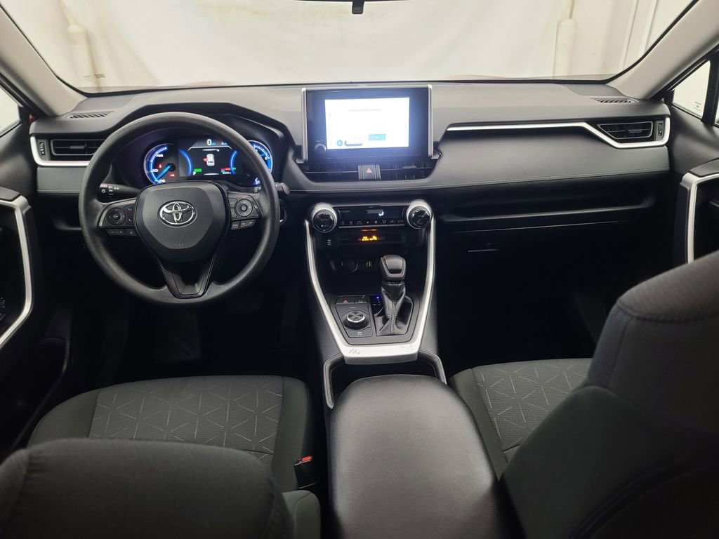 Used 2025 Toyota RAV4 XLE image 23