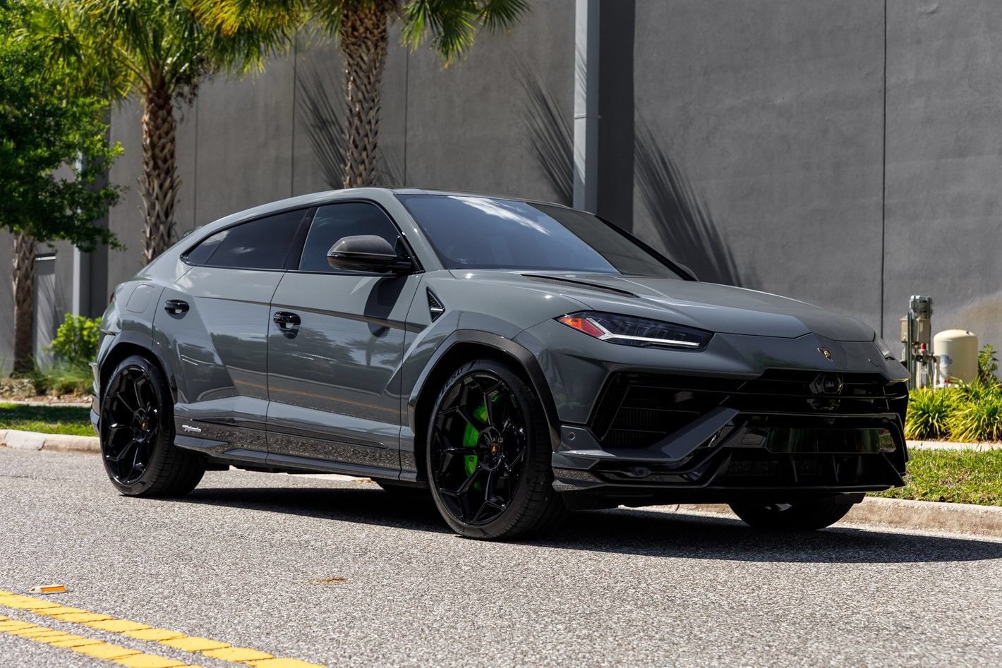 Used 2023 Lamborghini Urus Performante AWD/4WD image 5