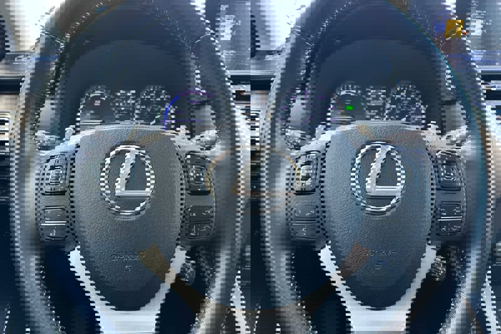 Used 2018 Lexus NX 300h AWD image 25