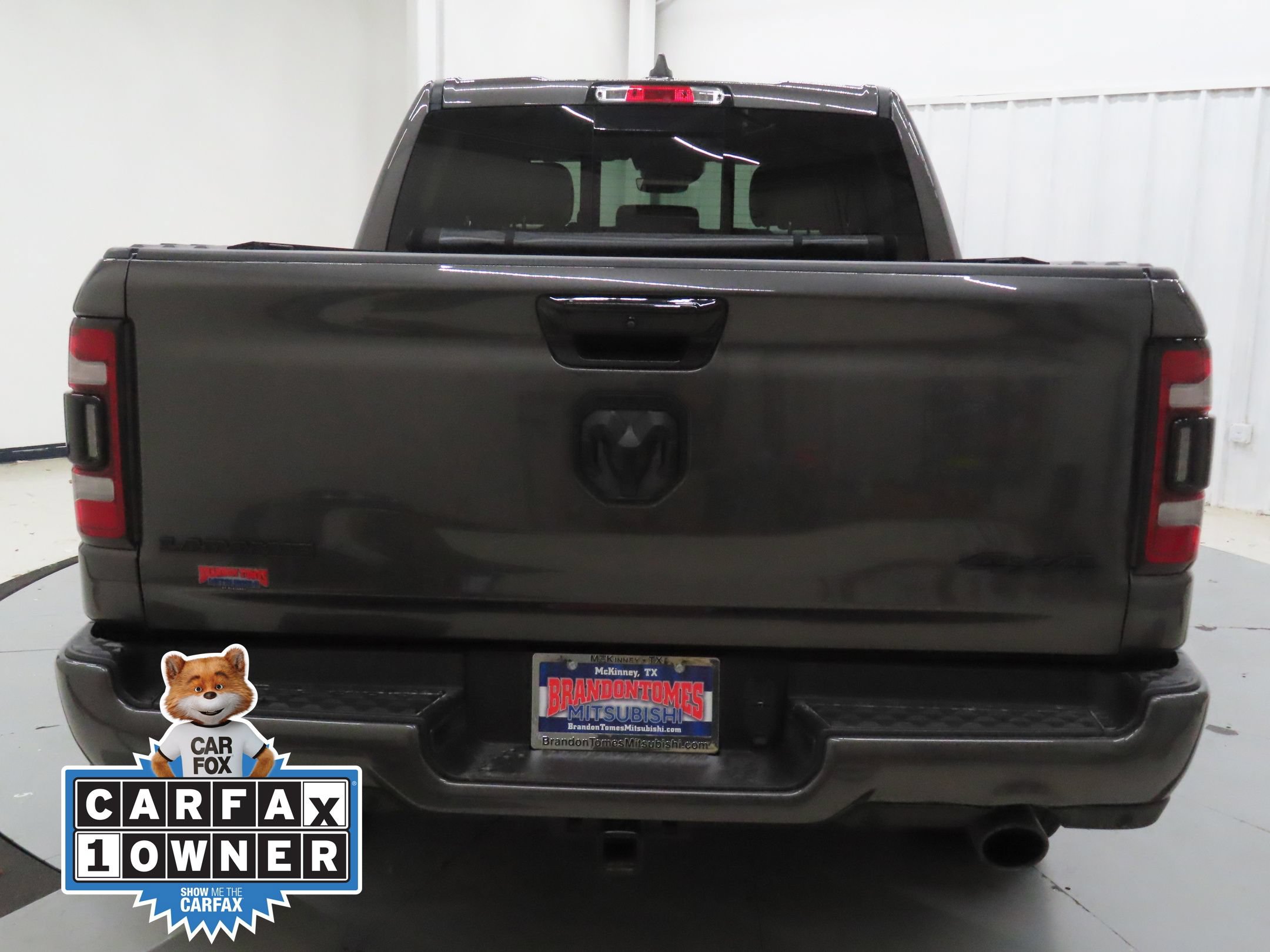 Used 2024 RAM 1500 Laramie AWD/4WD image 4