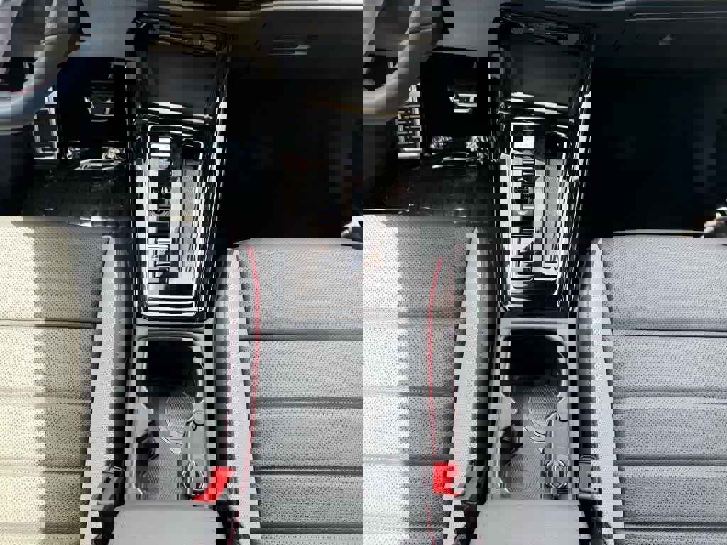 New 2025 Volkswagen GTI SE image 19