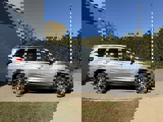 New 2025 Subaru Ascent Premium image 4