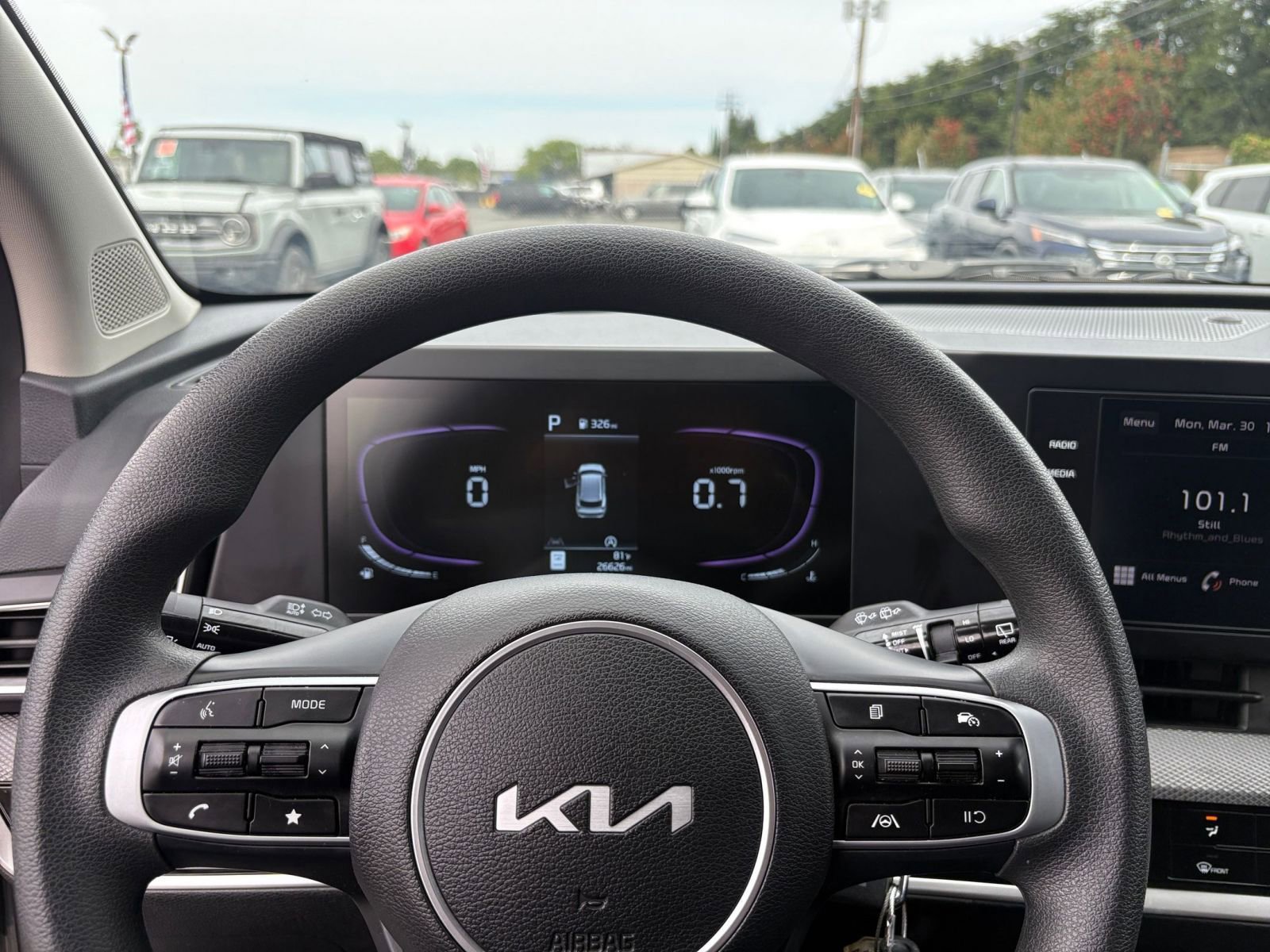 Used 2025 Kia Sportage LX image 27