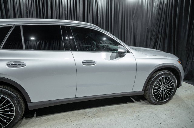 New 2026 Mercedes-Benz GLC 300 image 4