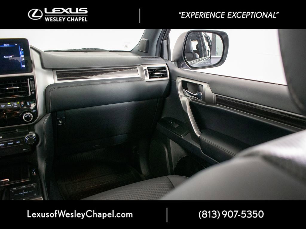 Used 2023 Lexus GX 460 Premium w/ Premium Package image 31