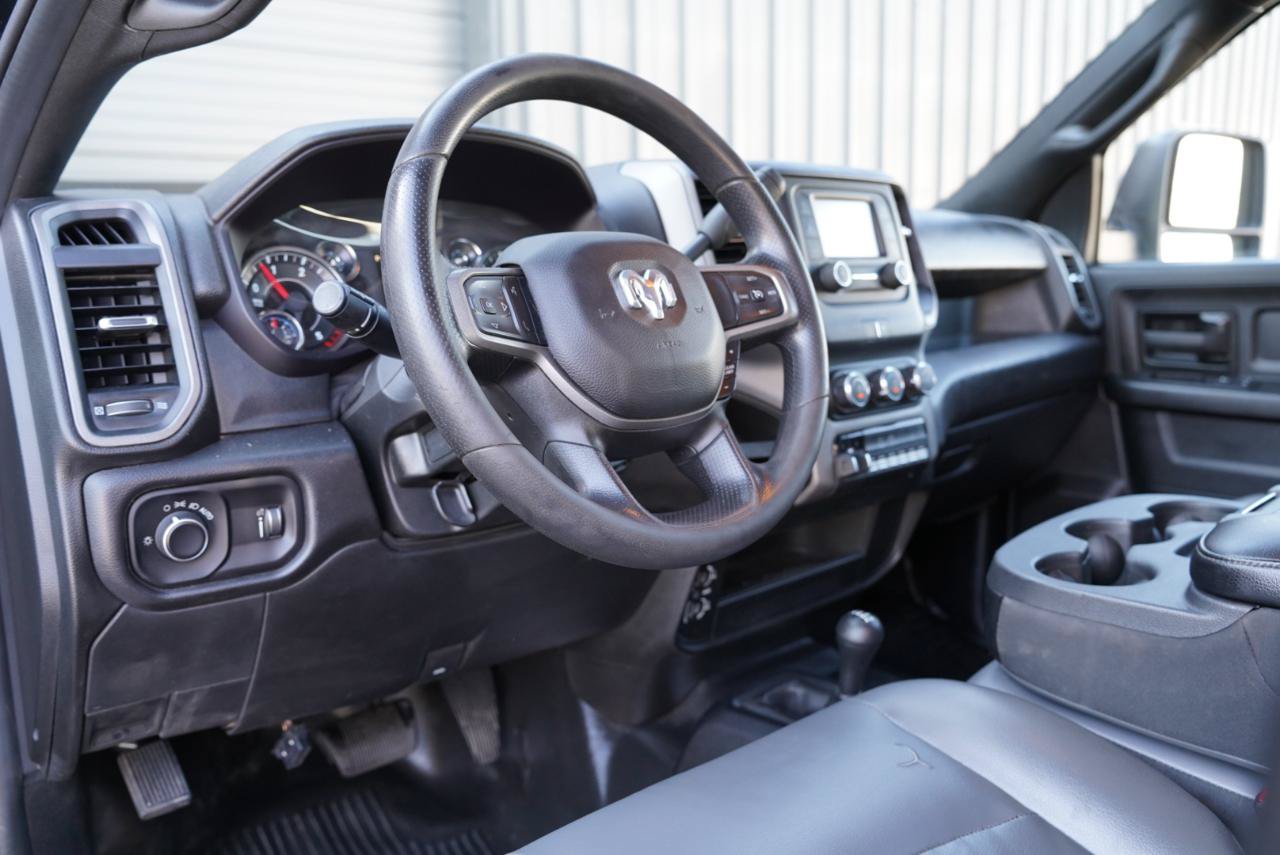 Used 2023 RAM 3500 Tradesman w/ Chrome Appearance Group AWD/4WD image 11
