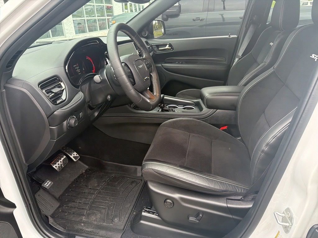 Used 2025 Dodge Durango SRT Hellcat w/ Black Package AWD/4WD image 4