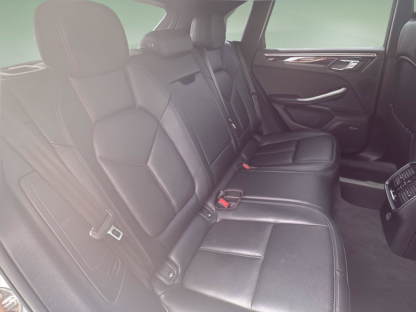 Used 2018 Porsche Macan S AWD/4WD image 24