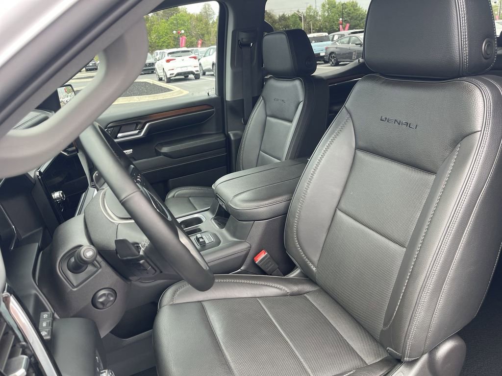 Used 2024 GMC Sierra 1500 Denali w/ Denali Reserve Package AWD/4WD image 11
