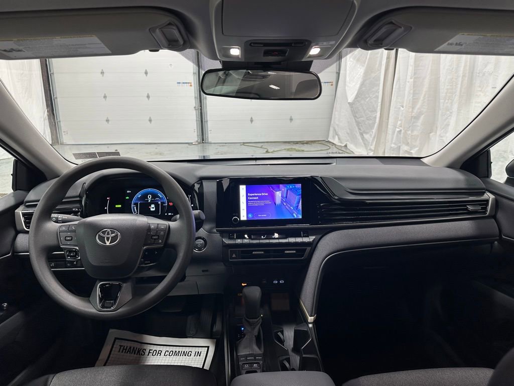 Used 2025 Toyota Camry LE FWD image 42