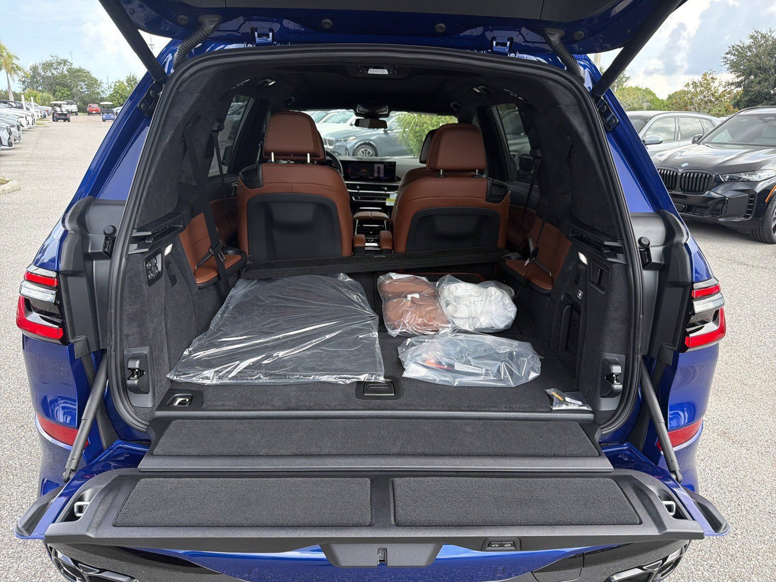 New 2027 BMW X7 M60i AWD/4WD image 12
