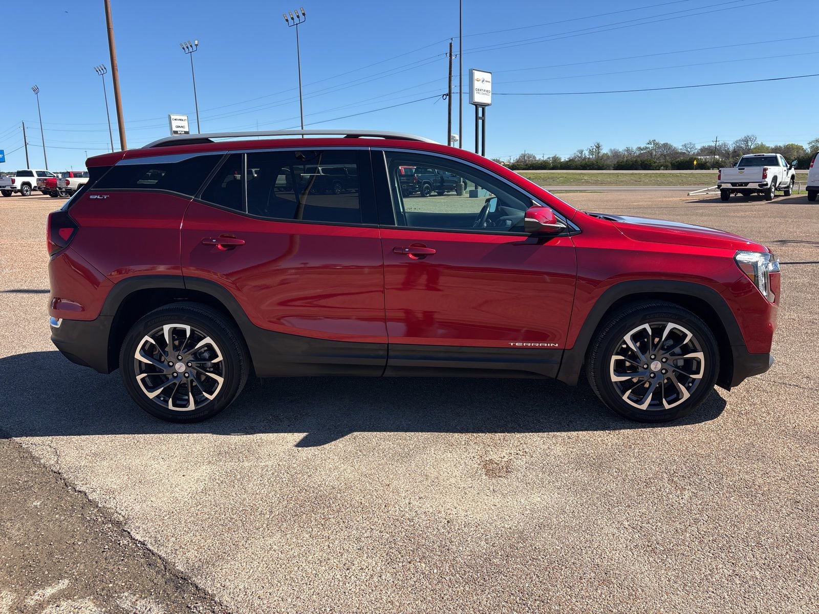 Certified 2022 GMC Terrain SLT w/ LPO, Floor Liner Package image 7