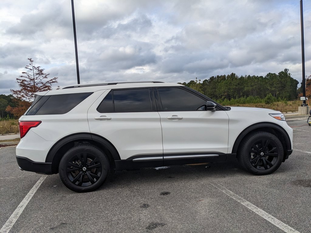 Used 2020 Ford Explorer Platinum w/ Premium Technology Package image 22