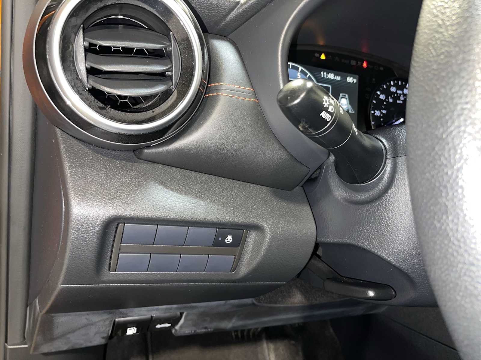 Used 2024 Nissan Kicks SR w/ SR Premium Package FWD image 24