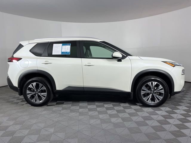 Used 2023 Nissan Rogue SV w/ SV Premium B Package image 17