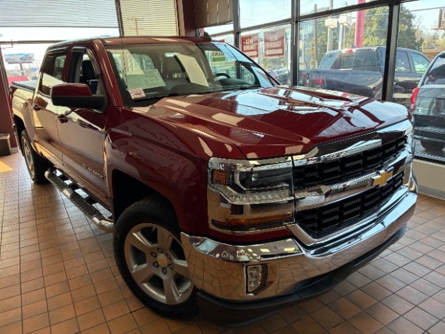 Used 2018 Chevrolet Silverado 1500 LT w/ All Star Edition AWD/4WD image 1