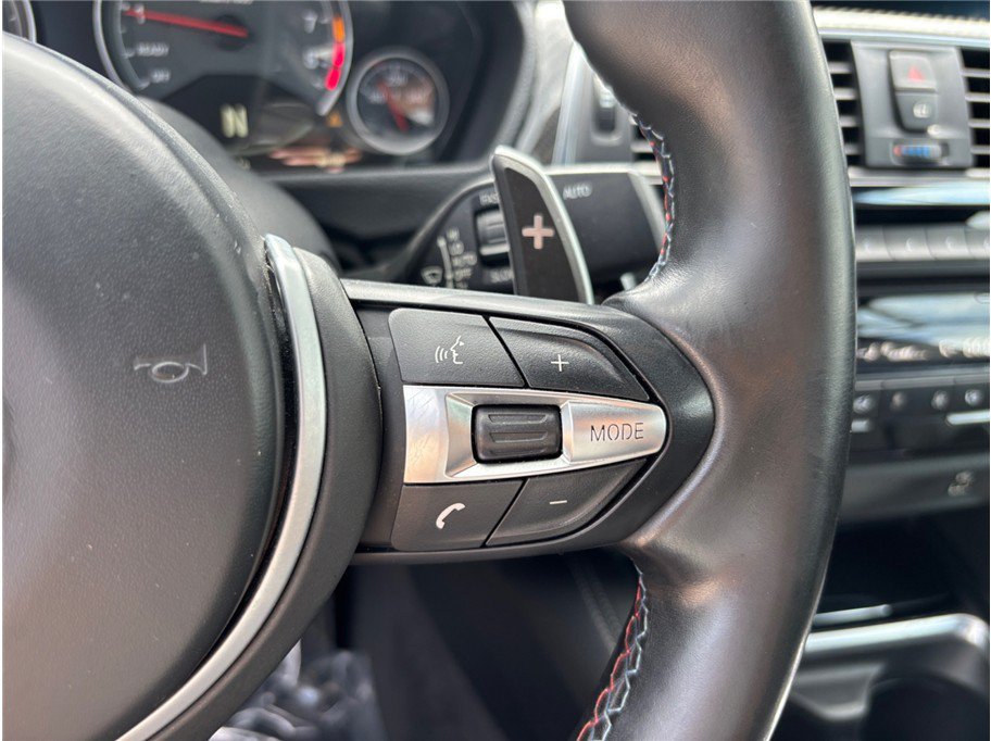 Used 2020 BMW M4 Convertible w/ Competition Package RWD image 31