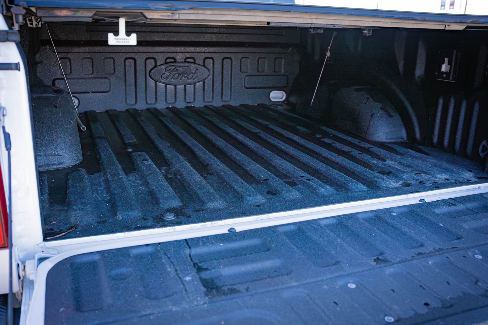 Used 2017 Ford F150 Platinum w/ Technology Package image 10