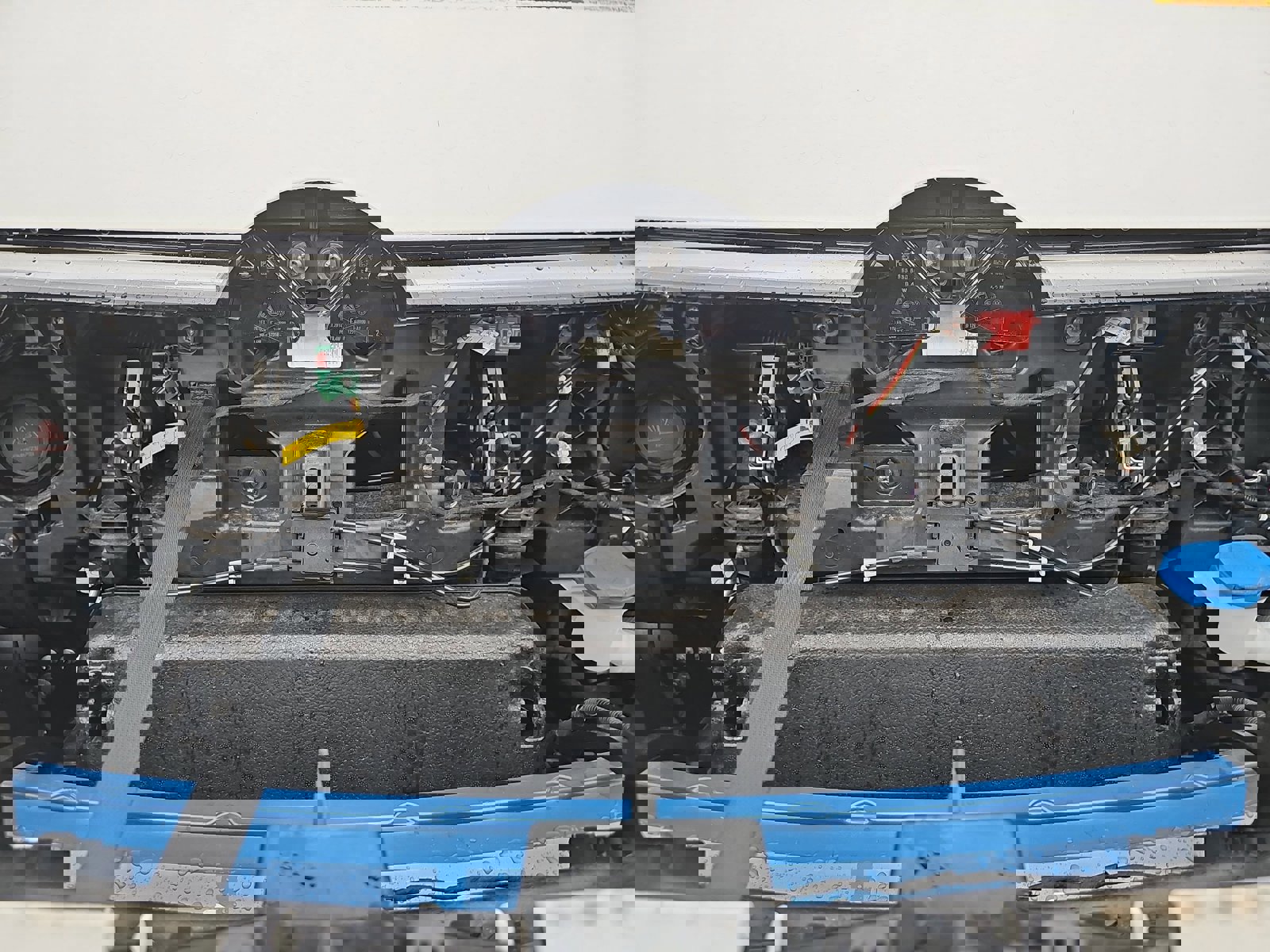 Used 2025 Volkswagen ID. Buzz 1st Edition image 32