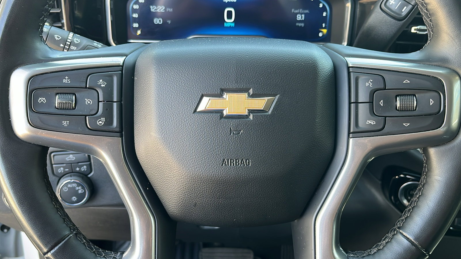 Used 2025 Chevrolet Silverado 1500 LT image 15