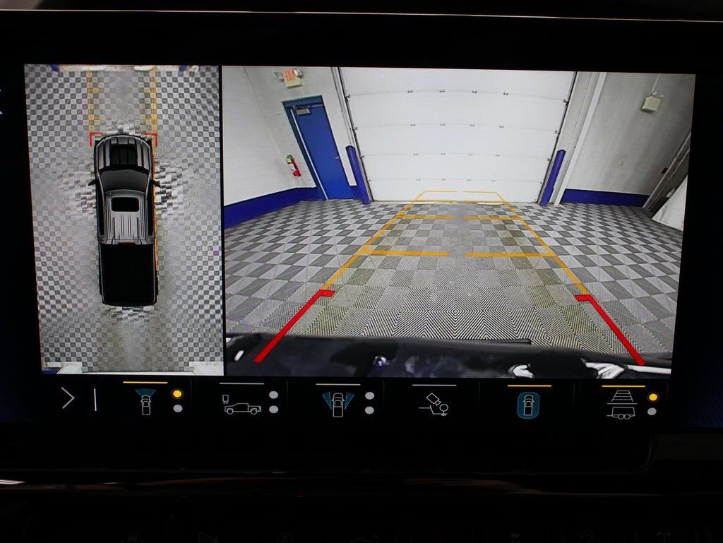 Used 2023 Chevrolet Silverado 1500 ZR2 w/ Technology Package image 15