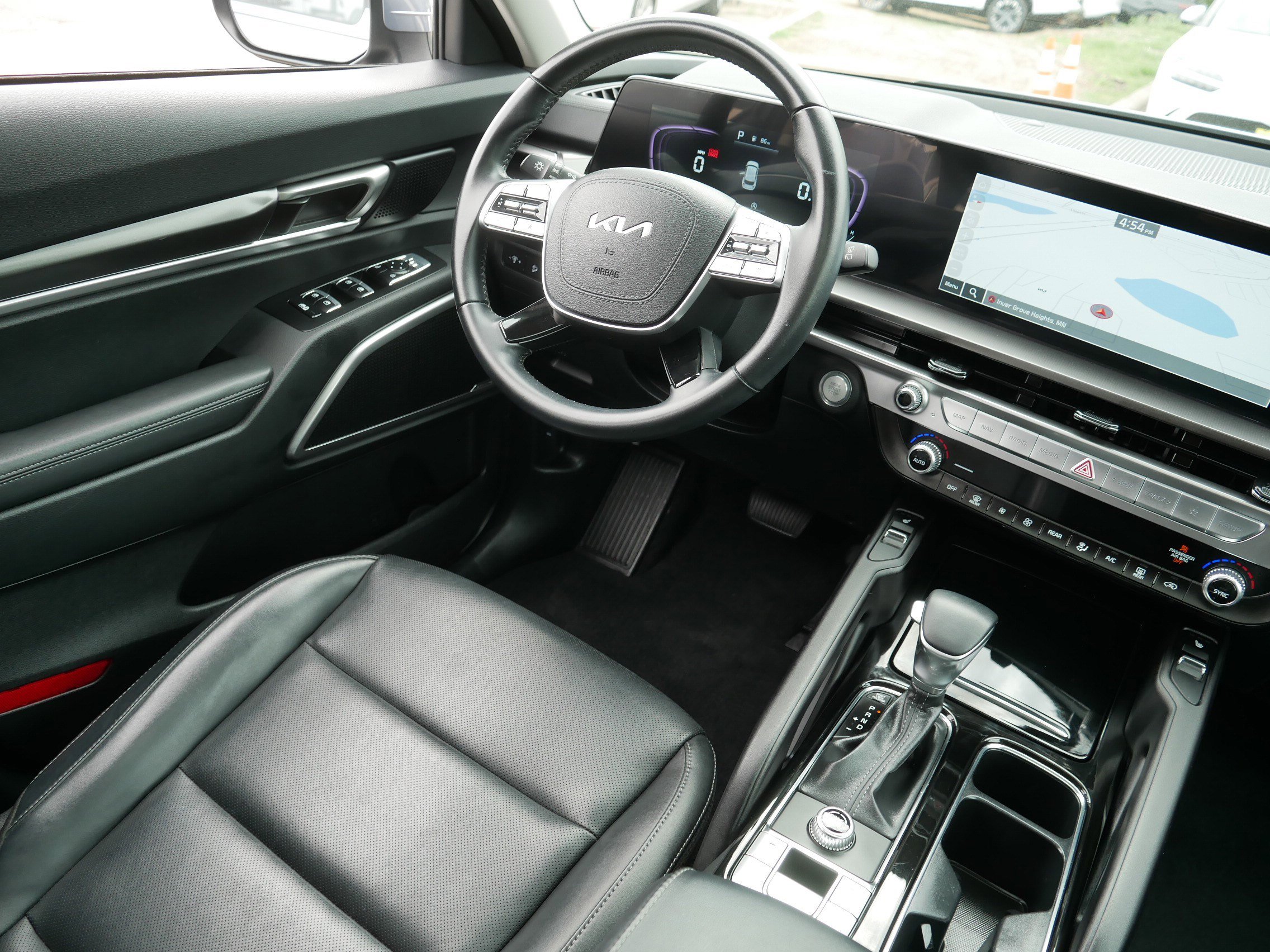 Certified 2025 Kia Telluride S FWD image 9