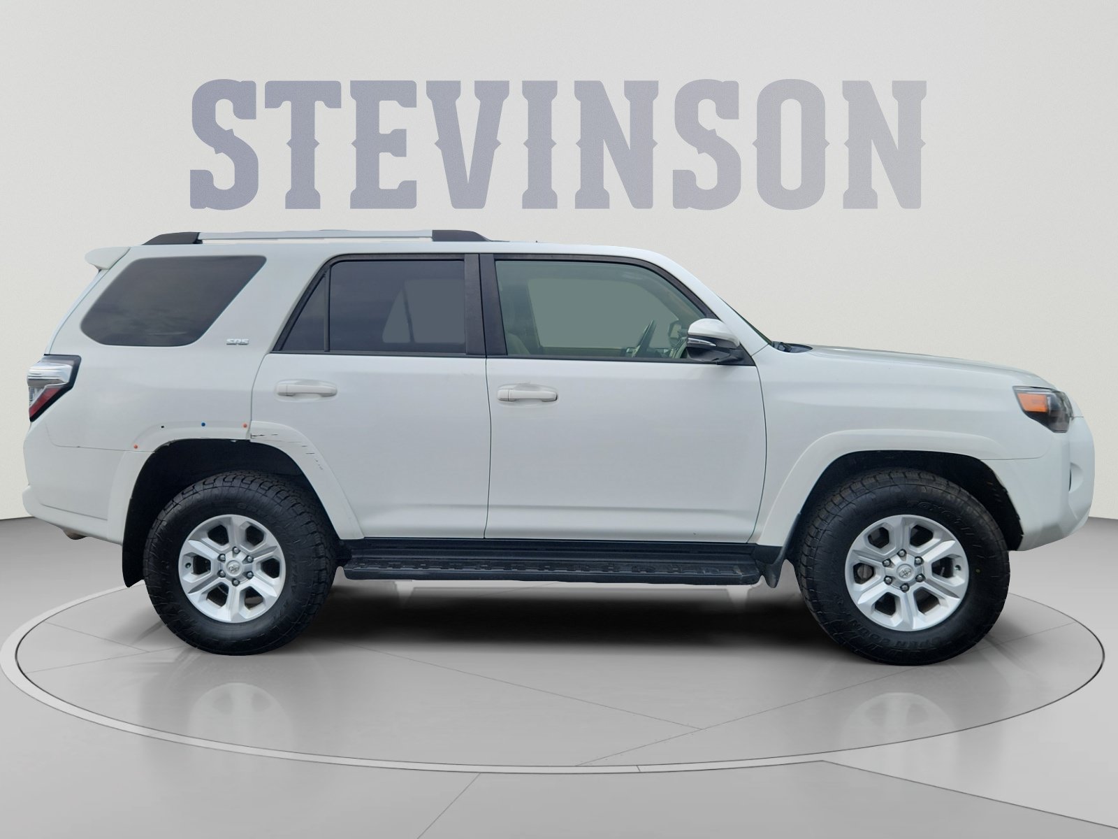 Used 2022 Toyota 4Runner SR5 Premium AWD/4WD image 6