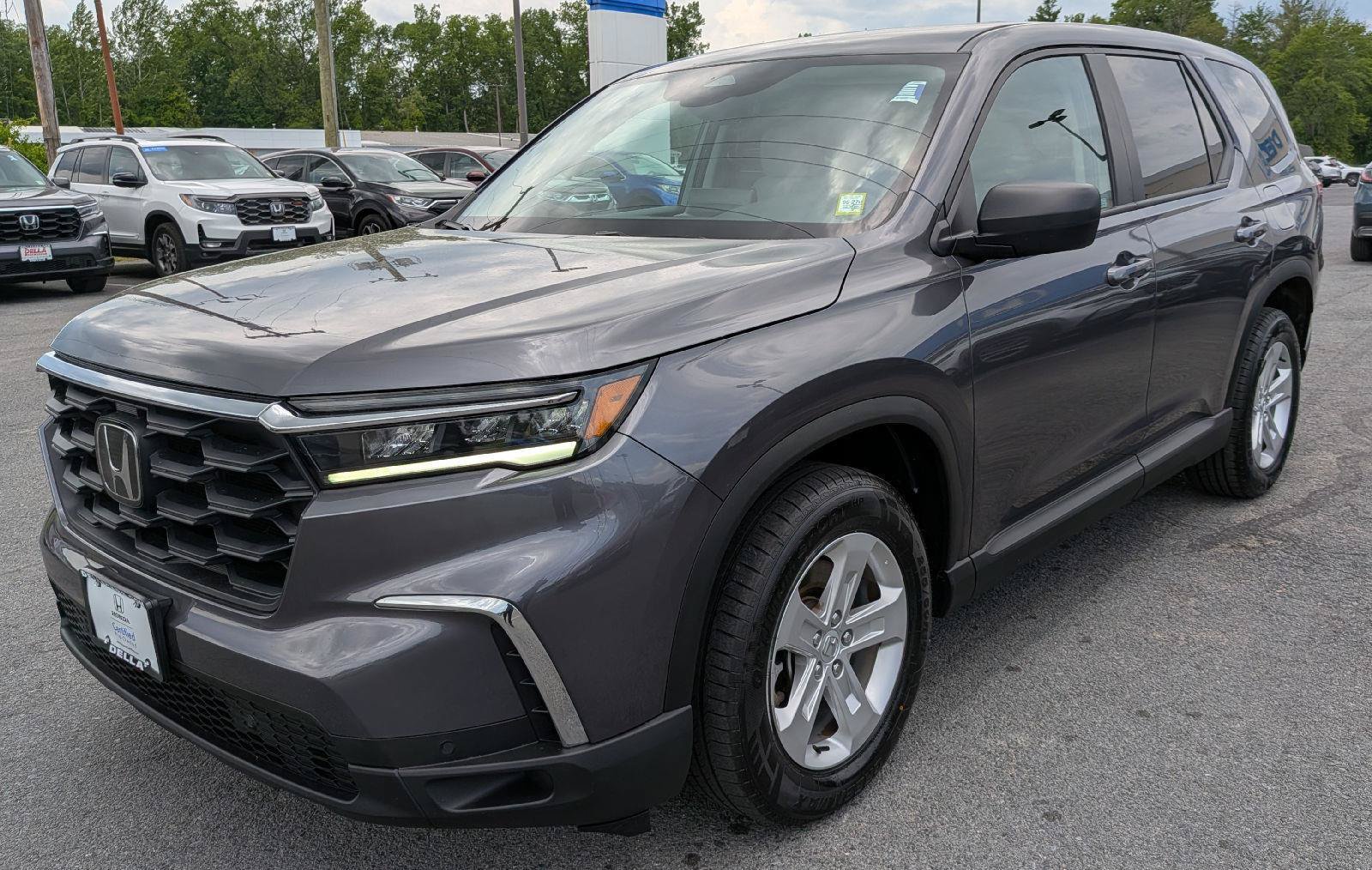 Certified 2023 Honda Pilot LX image 4
