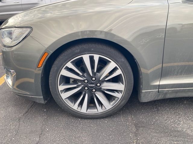 Used 2017 Lincoln MKZ Reserve image 17