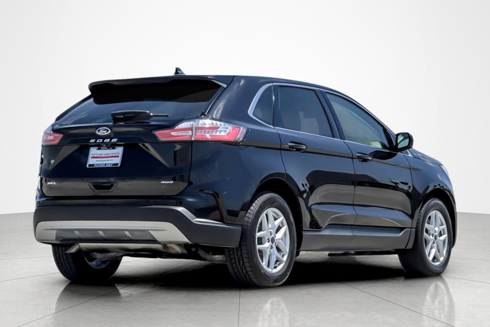 Used 2021 Ford Edge SEL AWD/4WD image 5