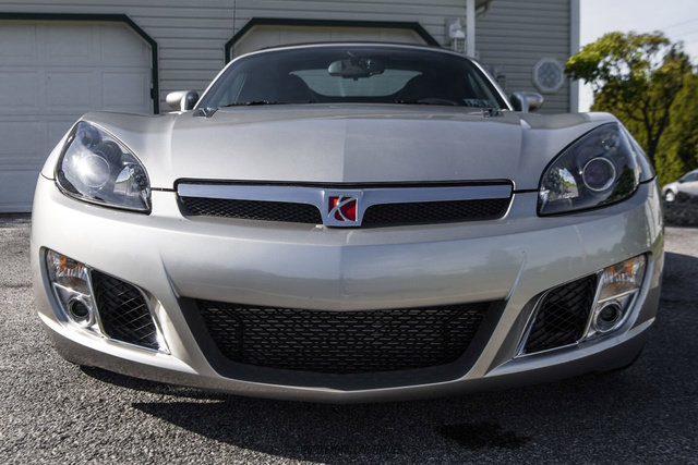 Used 2008 Saturn Sky Red Line RWD image 17